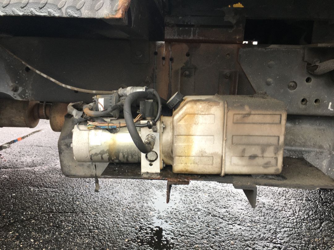 2006 GMC C5500 - Image 9